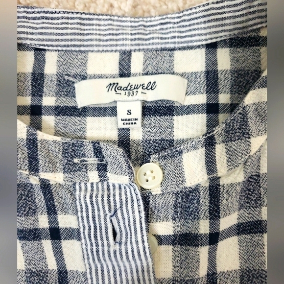 Madewell~Size S~White/Gray Plaid  Button Up Flannel Top Shirt. - Picture 3 of 12